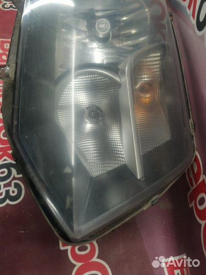 Фара Volkswagen Transporter T5 2009 перед. прав