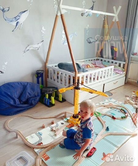 Детская кровать домик