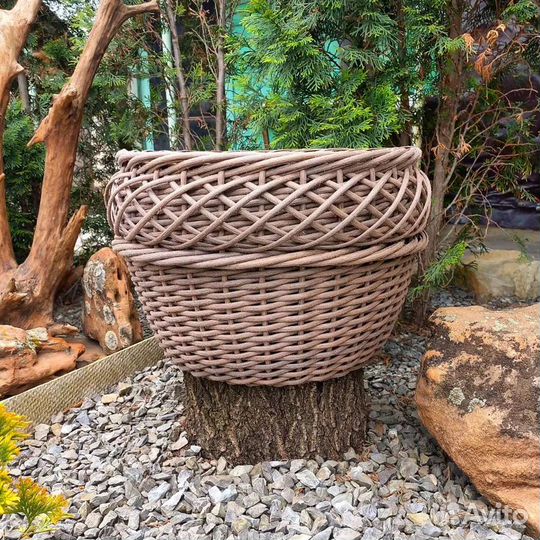 Садовое кашпо из экоротага