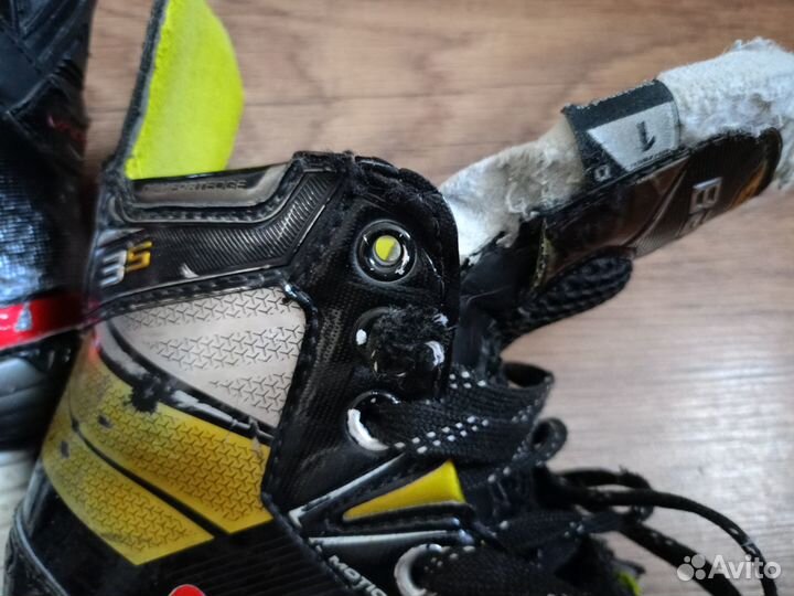 Хоккейные коньки bauer