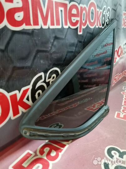 Стекло задний правый Ford Focus