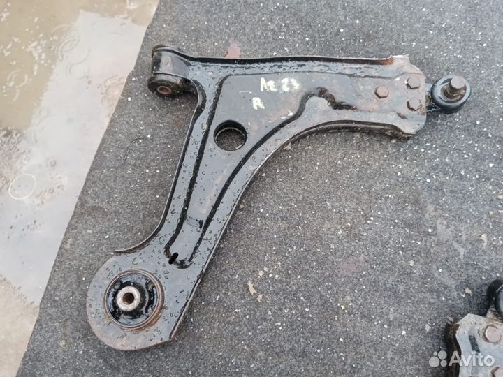 Рычаг передний Лачетти