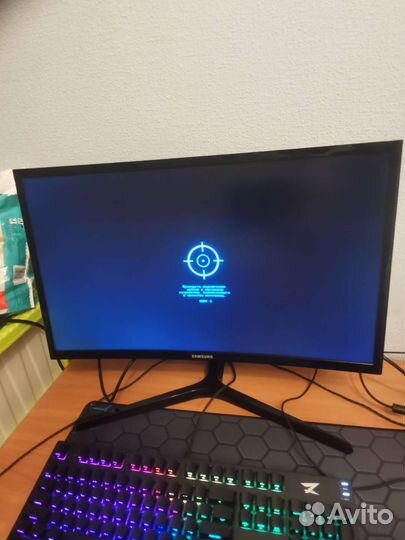 Монитор Samsung 144грц 24 изогнутый