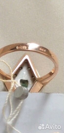 Колечко с бриллиантами,изумрудом, новейшее, 583 пр