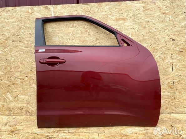 Дверь передняя правая Nissan Juke