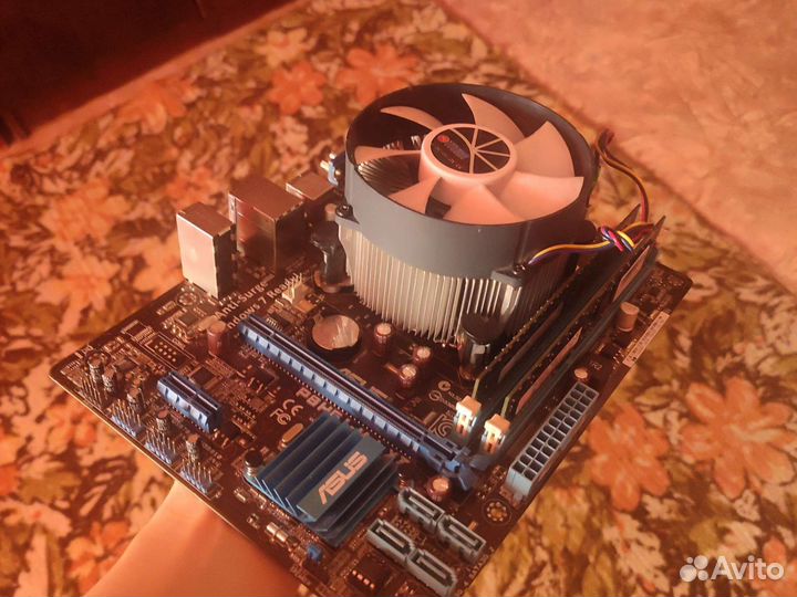 Мат.плата, процессор i-3 3220, оперативка 4gb