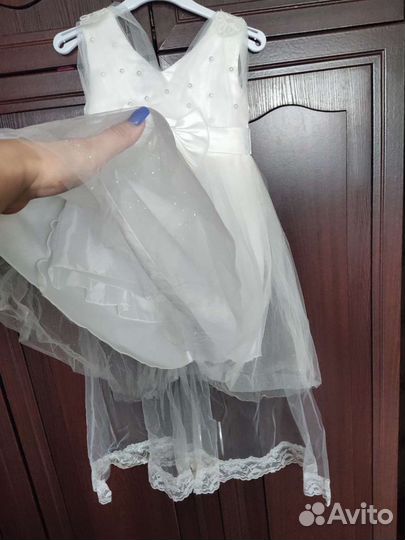 Платье белое