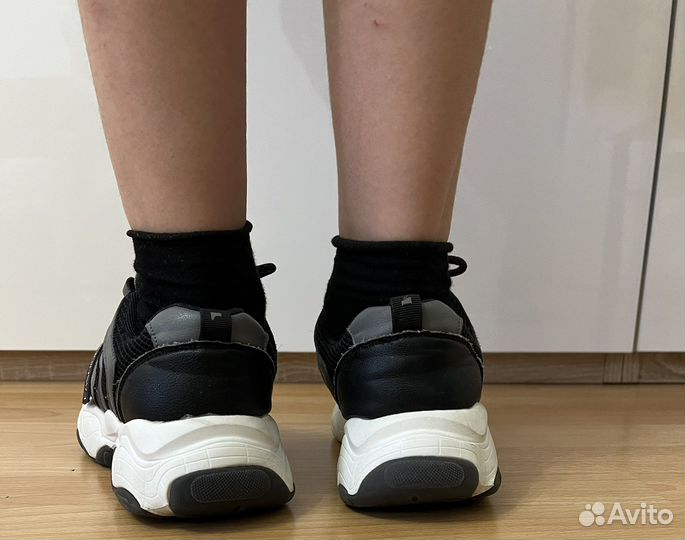 Кроссовки для мальчика 37-38 размера