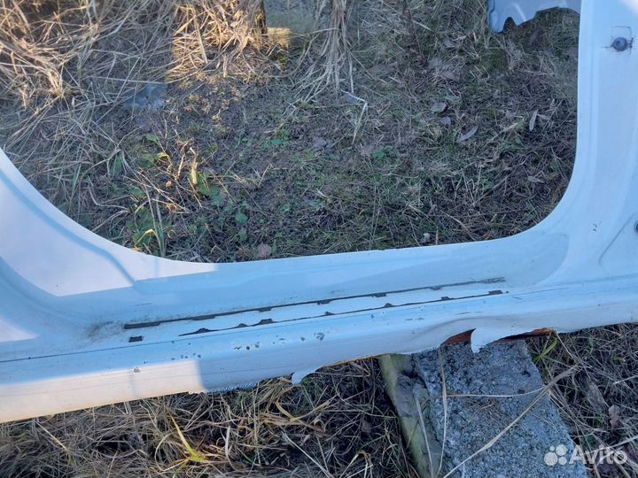 Стойка центральная правая Renault Fluence