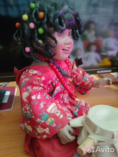 Кукла фарфоровая коллекционная