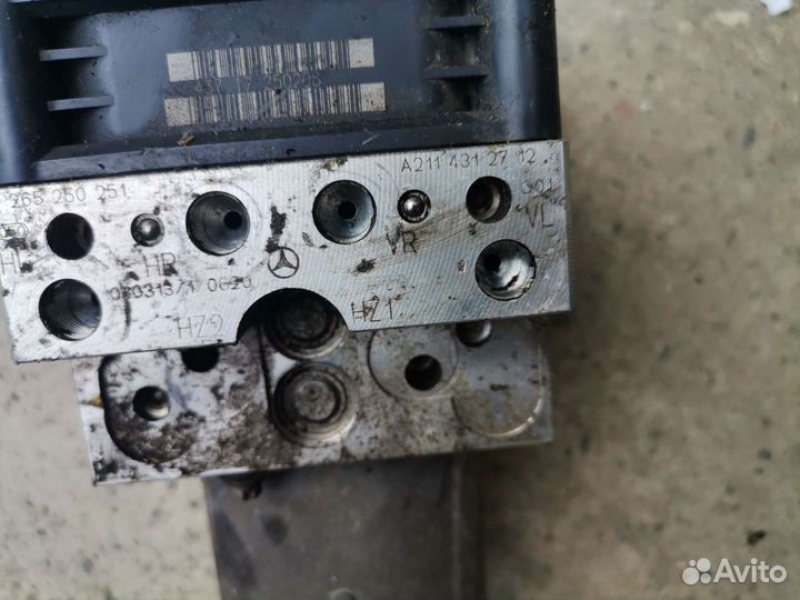 Блок насос ABS Mercedes w211 2.2