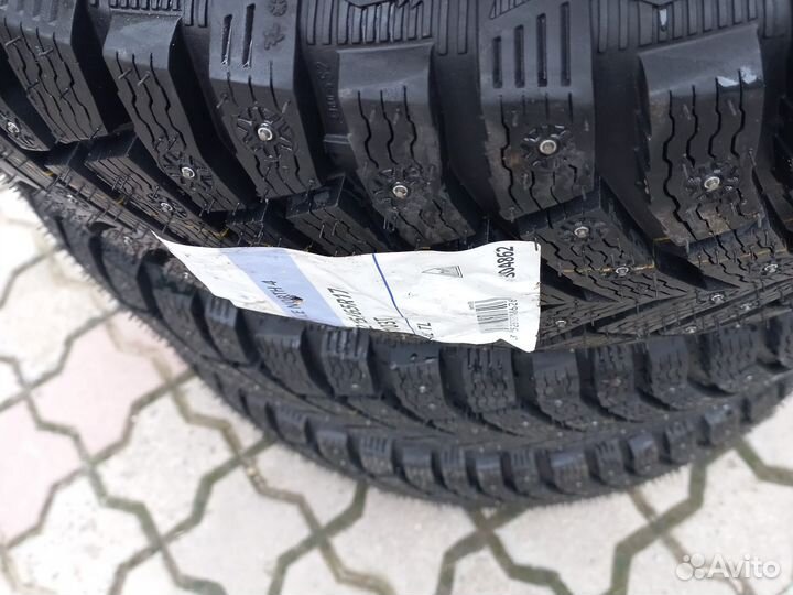 Michelin X-Ice North 4 215/65 R17 103