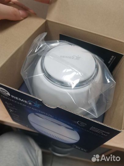 Переносной очиститель + обеззараживатель remezair