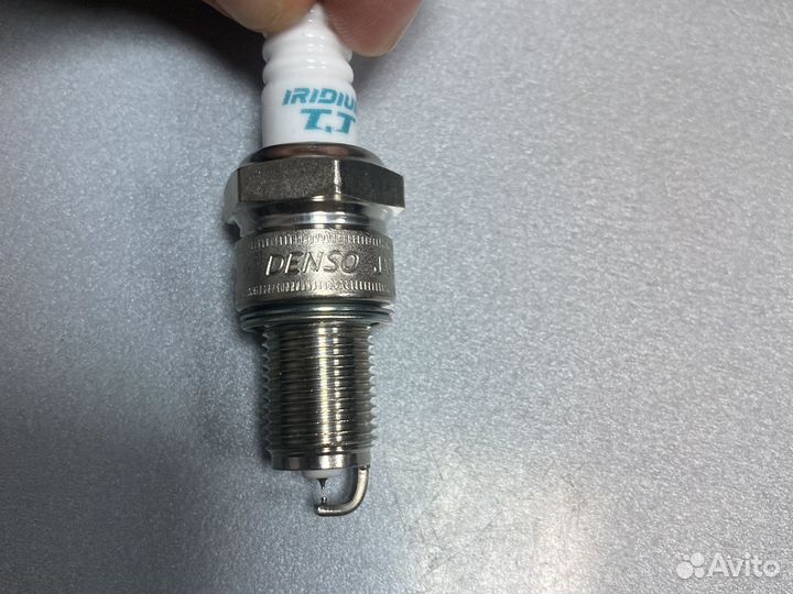 Свечи зажигания denso IW20tt