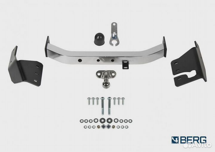 Фаркоп на Toyota Fortuner 2 (Berg) хром