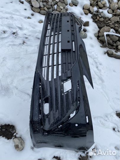 Бампер передний с решеткой Камри 70 2022