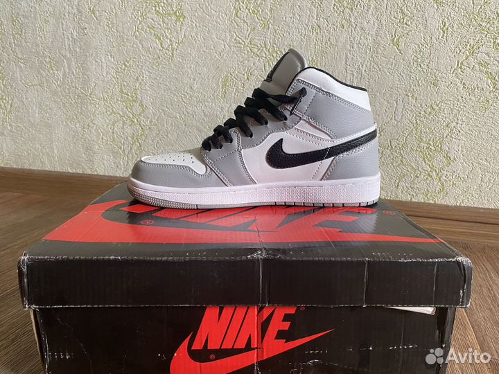 Nike Air Jordan 1 Retro