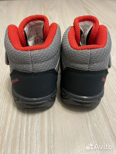 Ботинки новые Quechua