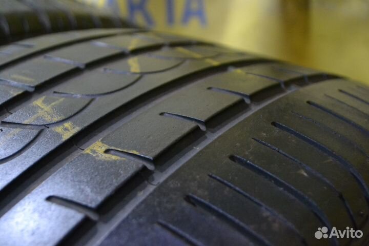 Pirelli P Zero Rosso 255/35 R19