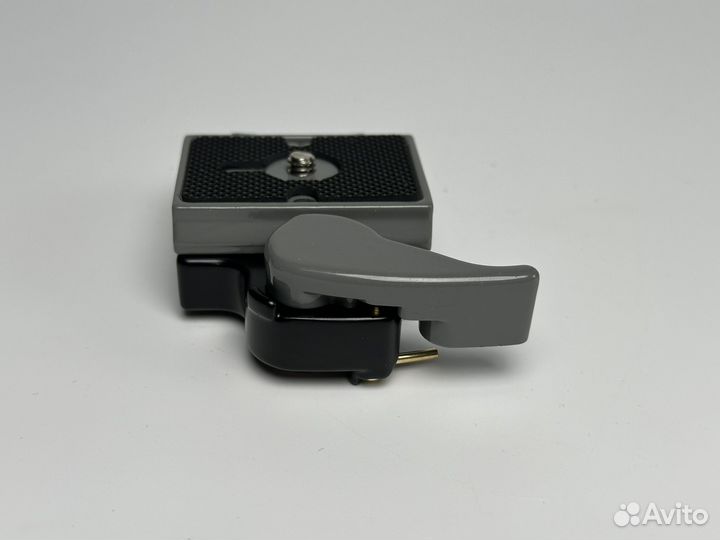 Площадка быстросъемная 323 Manfrotto, 201pl