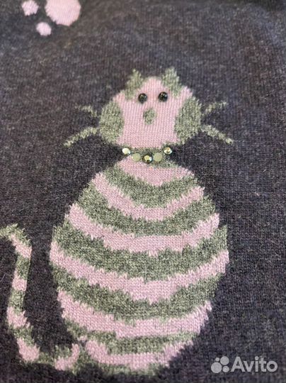Свитер женский