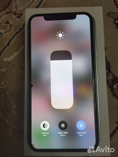 iPhone X, 64 ГБ