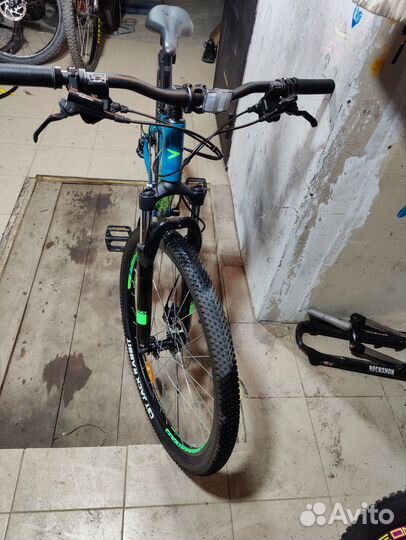 Велосипед горный Forward Apache 27.5