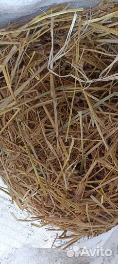 Солома в мешках