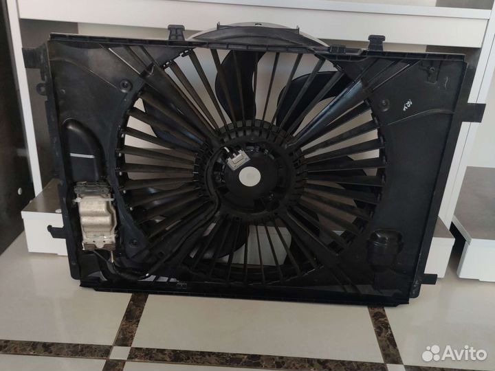 Вентилятор mercedes 212