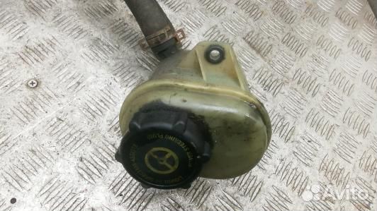 Бачок гу ford mondeo 3 (7BL18NO01)