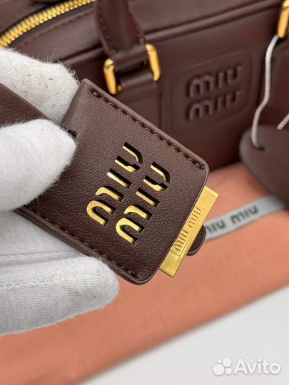 Сумка из кожи Miu Miu коричневая