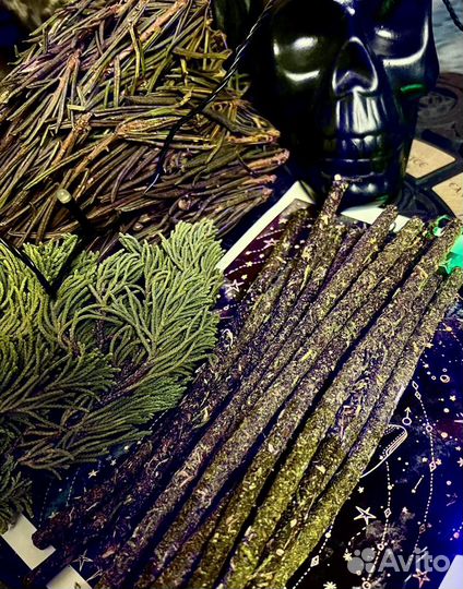 Черные восковые свечи с печной сажей