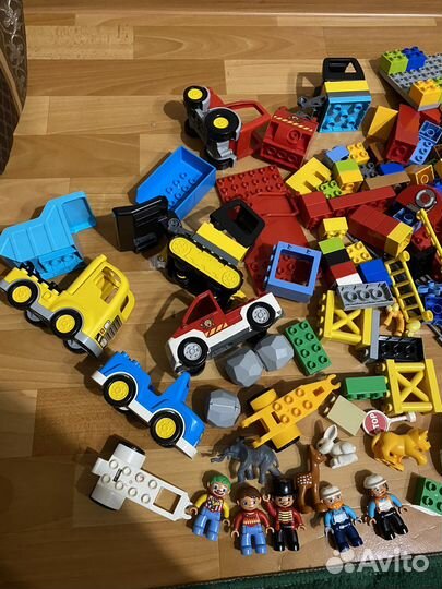 Lego duplo много лего