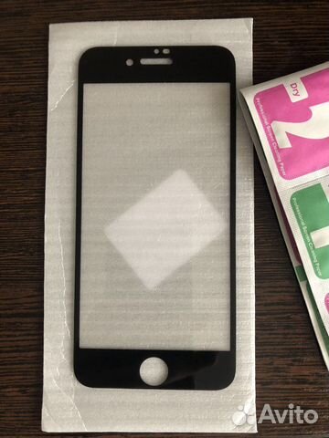 Защитные стекла на iPhone 8