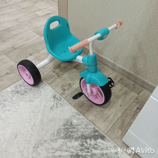 Детский велосипед bmw трехколесный