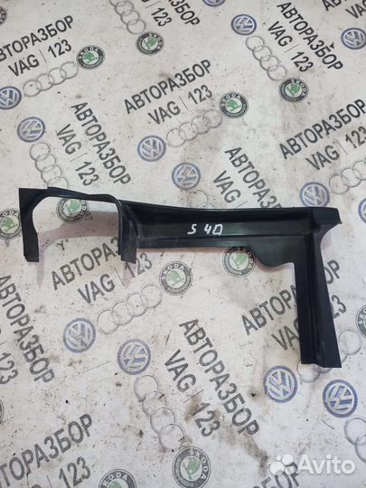 Дефлектор моторного отсека Volvo S40