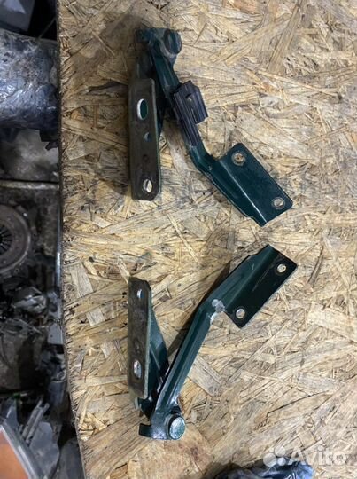 Петли капота ford focus 1