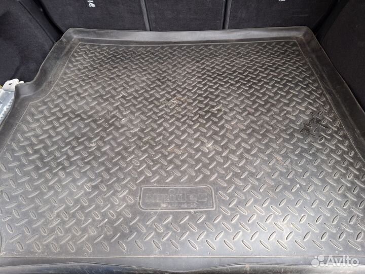 Коврик багажника Дискавери 3,4