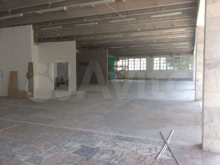 Помещение свободного назначения, 425 м²