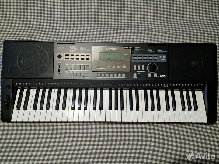 Синтезатор Medeli A300