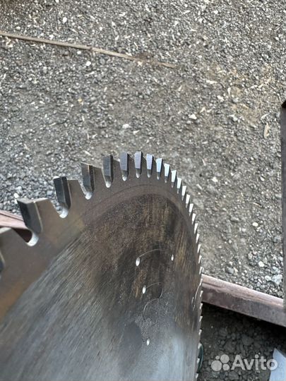 Диск пильный по дереву 305*30 z-72