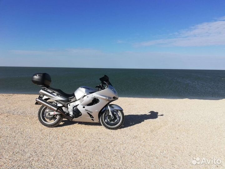 Kawasaki zzr 1200