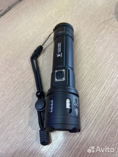Фонарик светодиодный аккумуляторный