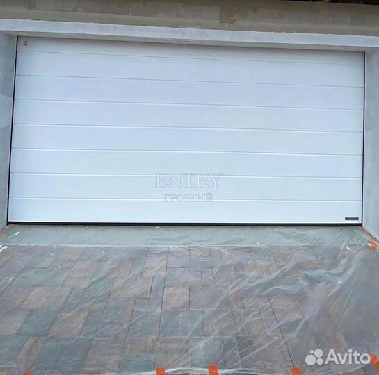Ворота гаражные секционные