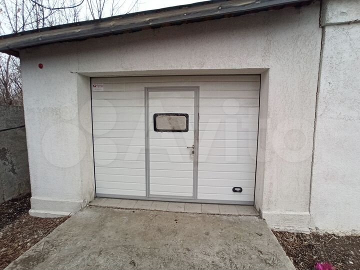 Универсальное: торговля склад производство, 351 м²