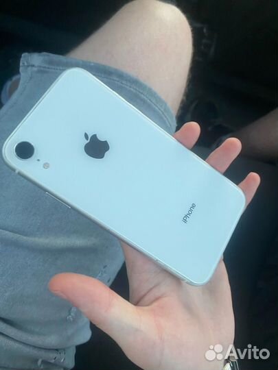 iPhone Xr, 64 ГБ