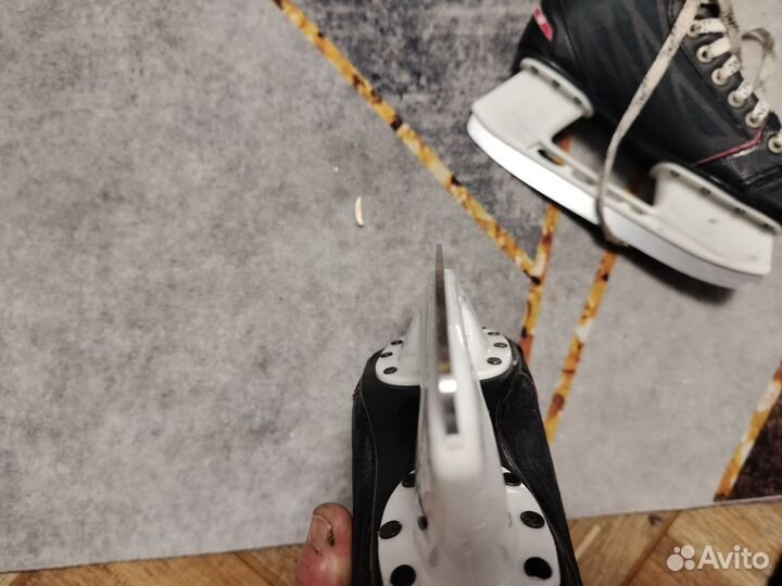 Коньки хоккейные детские размер 37