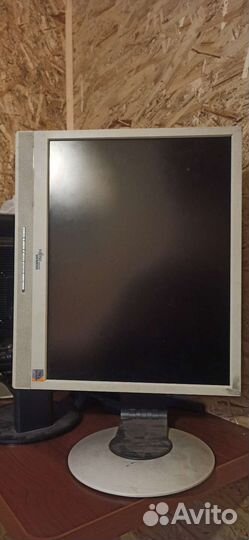 Монитор 20 дюймов