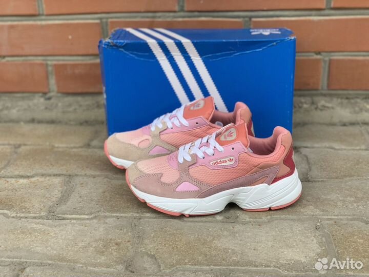 Adidas falcon 2024 ecru tint