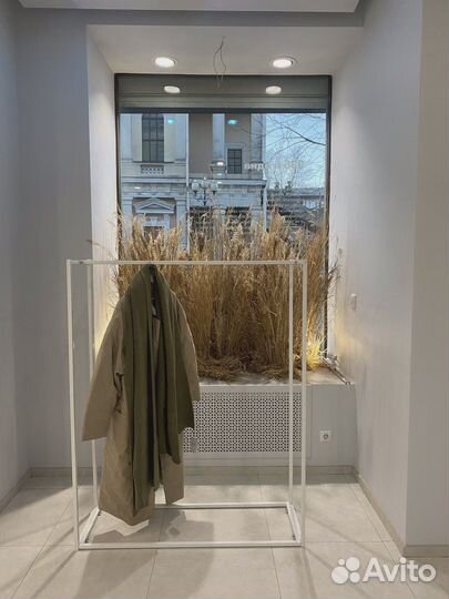 Вешалка напольная в стиле лофт металлическая